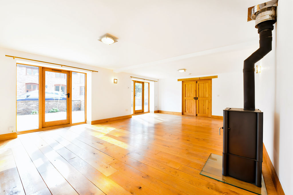 Sitting Room- click for photo gallery